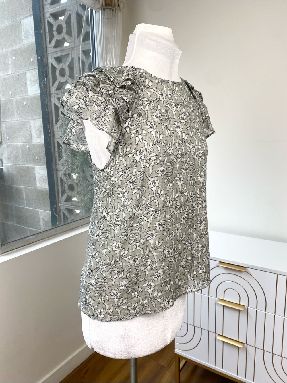 Nation LTD NWT Sarina Ruffle Sleeve Gauze Floral Garden Top, Size S - Picture 4 of 13